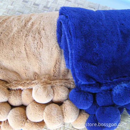 Super Soft Plush Throw with Satin Backing